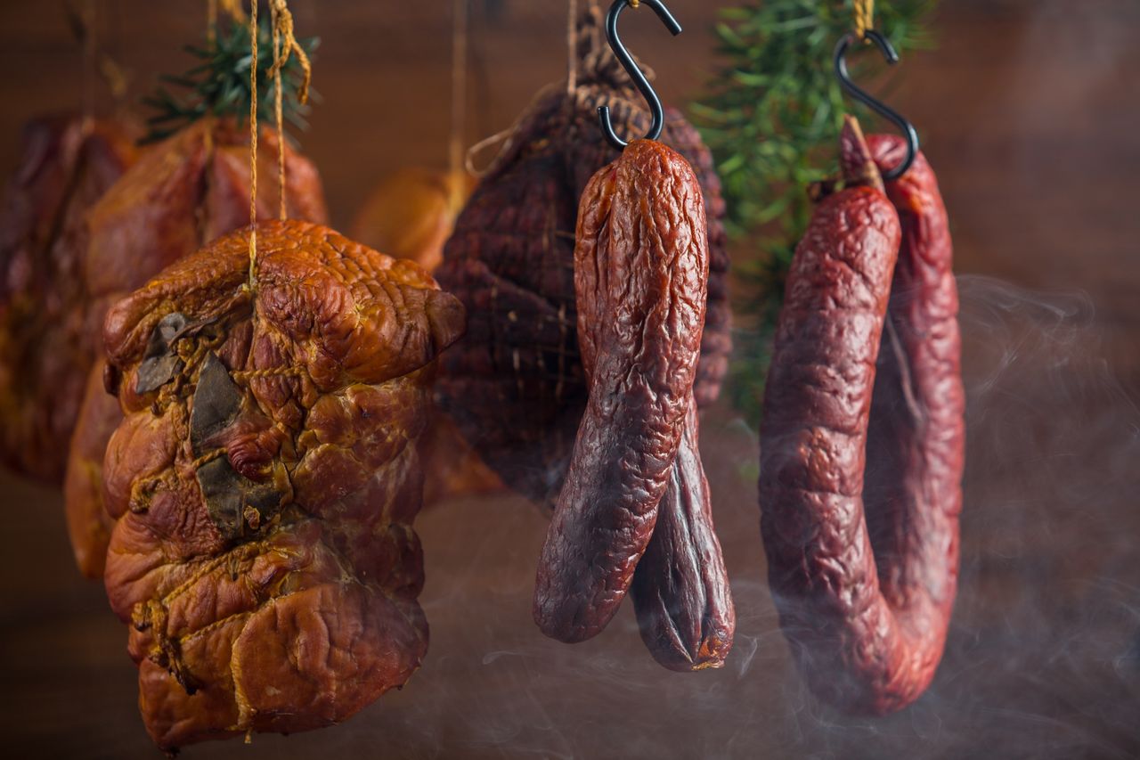Meat_products_Ham_Sausage_540606_2560x1706